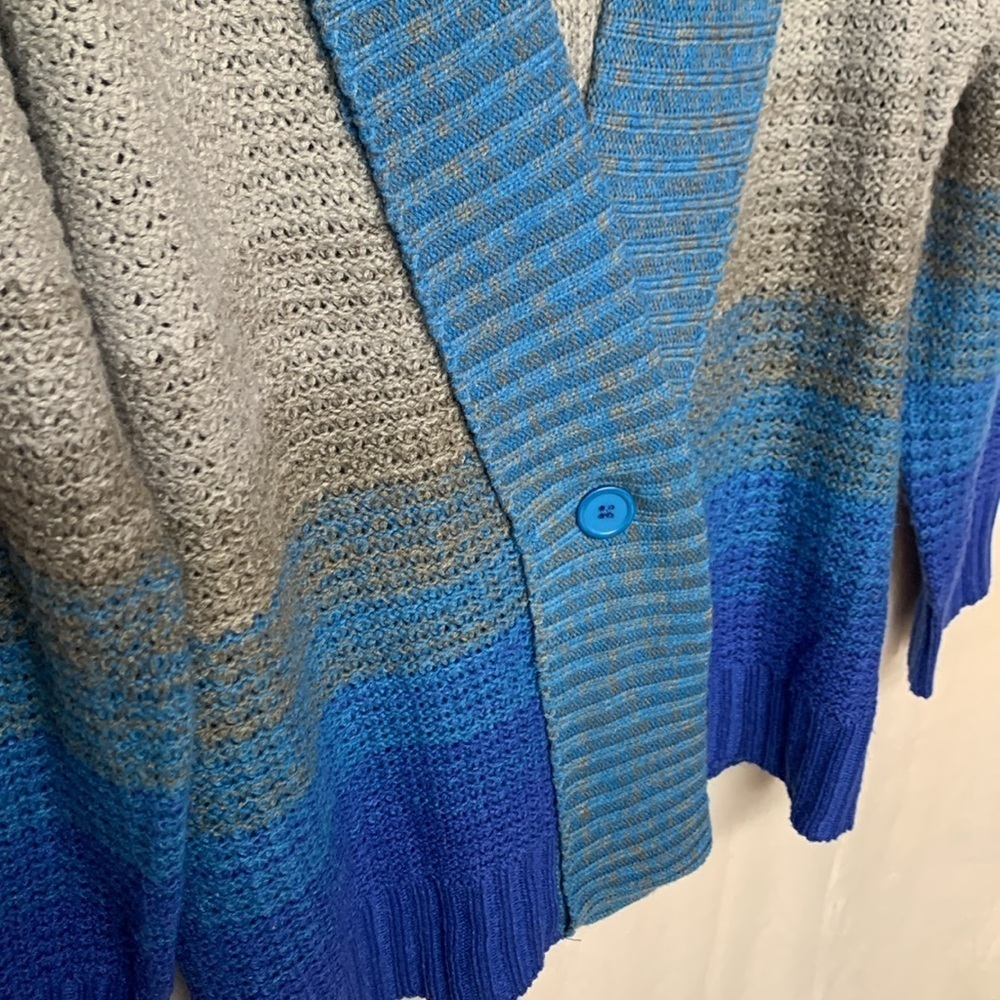 Tudor Court Women’s Cardigan Size Large - Picture 8 of 10
